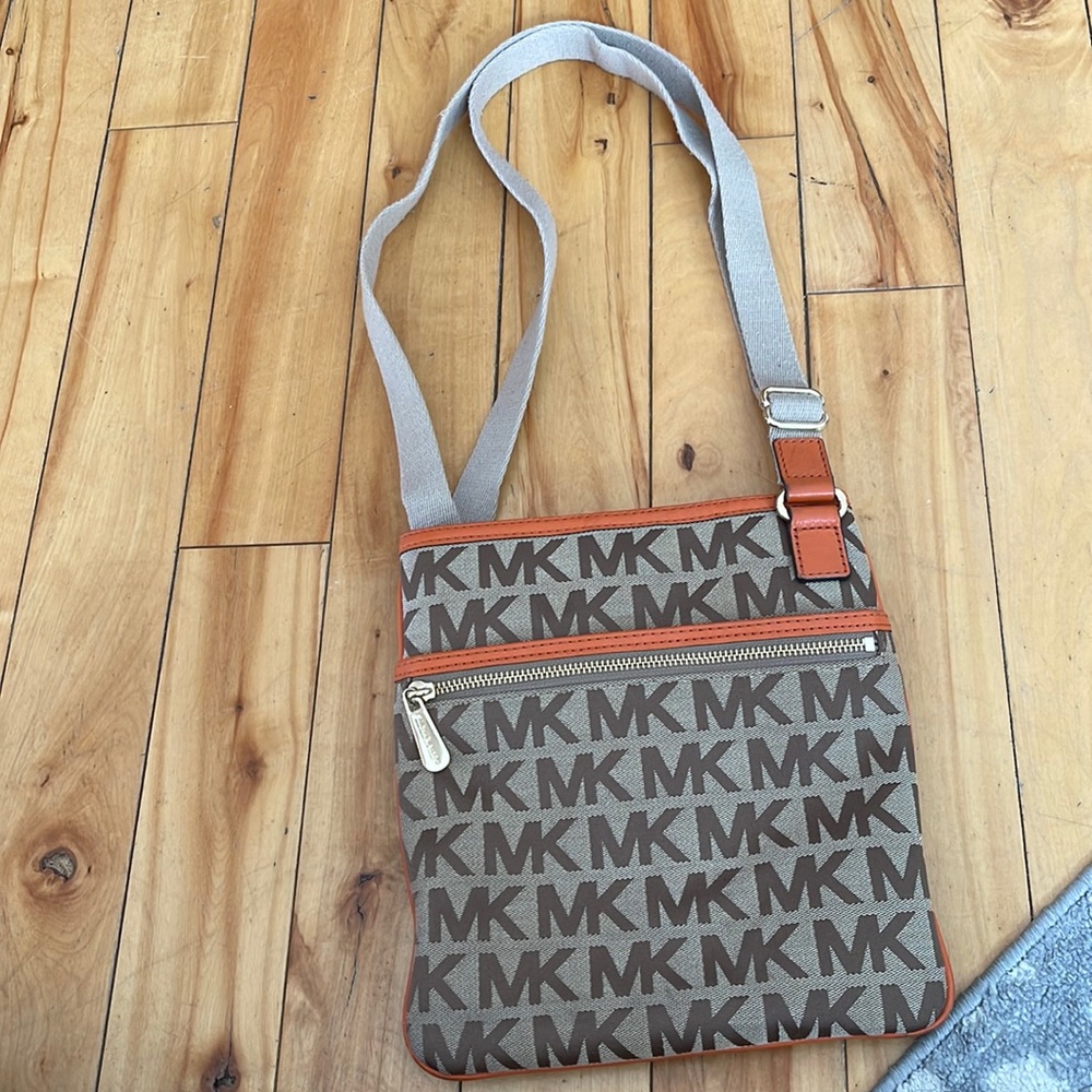 Michael Kors Crossbody
